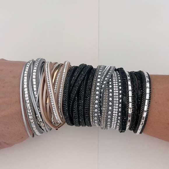 Lot of Wrap Bracelets 5 Total Snap & Magnetic Clasp - Picture 2 of 15